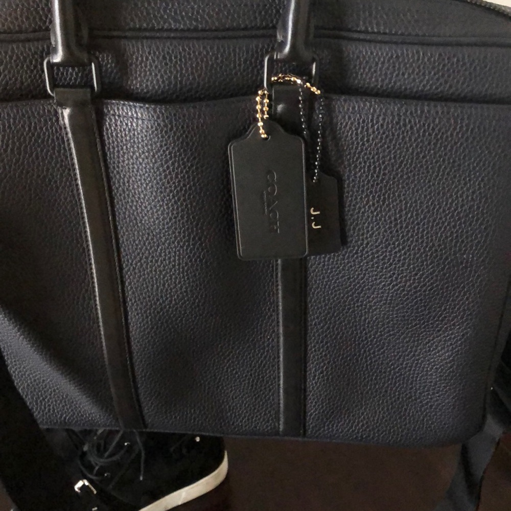 coach - Picture 2 of 3